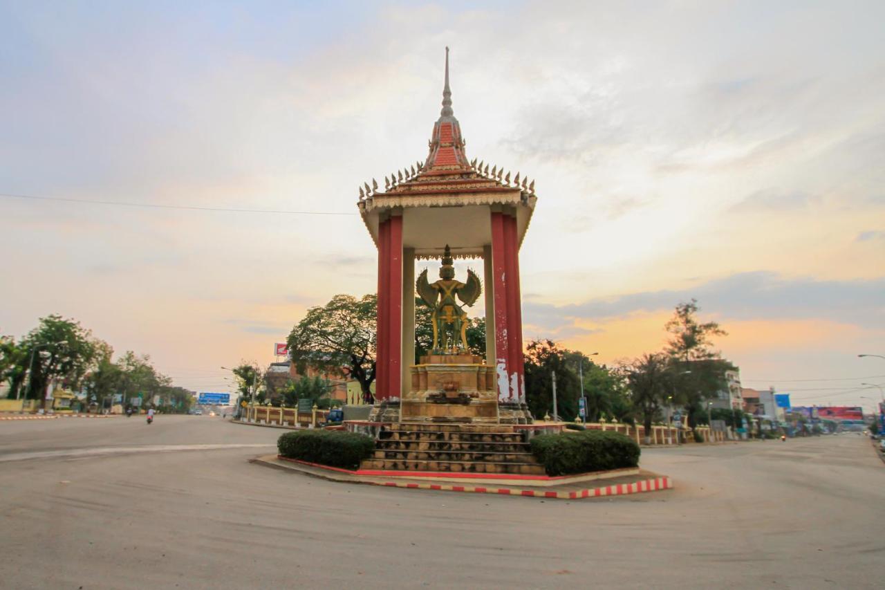 Botoum Hotel Sisophon Exterior foto