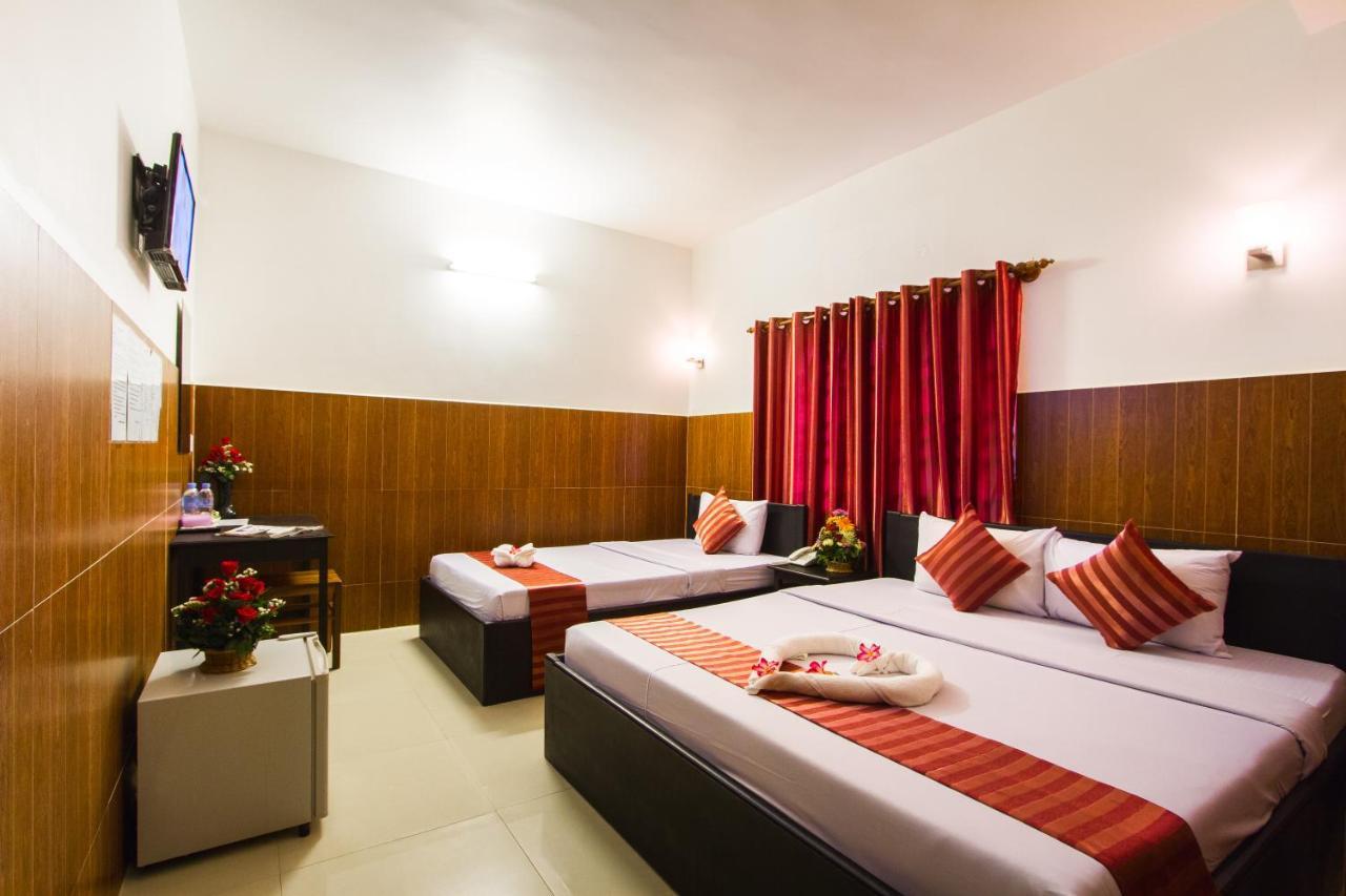 Botoum Hotel Sisophon Zimmer foto