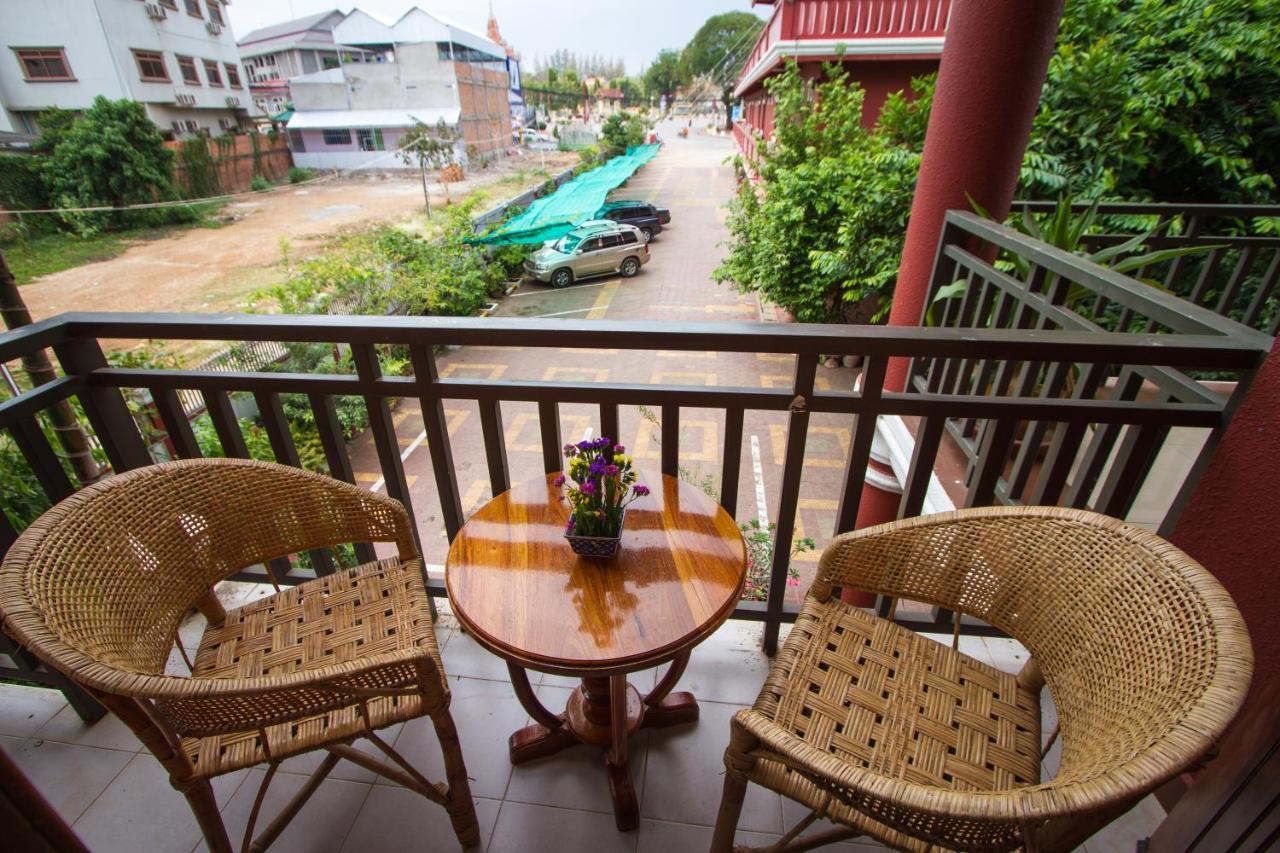Botoum Hotel Sisophon Exterior foto