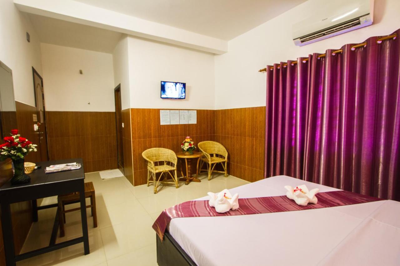 Botoum Hotel Sisophon Zimmer foto