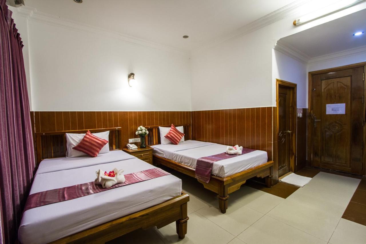 Botoum Hotel Sisophon Zimmer foto
